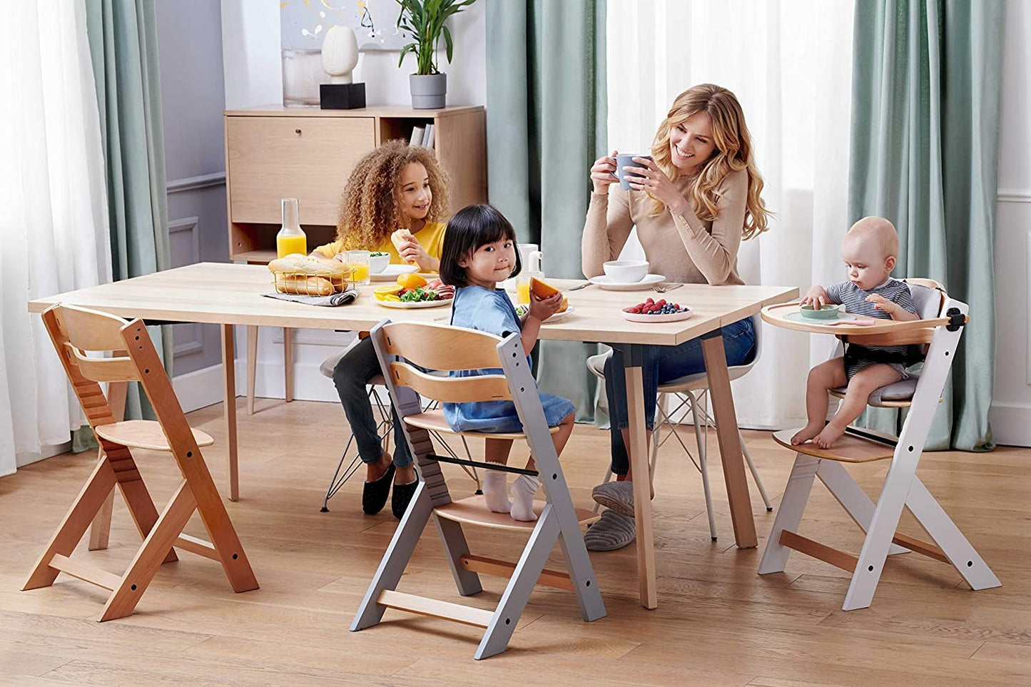 Cadeira alta para bebê de madeira, com almofadas ENOCK da Kinderkraft 