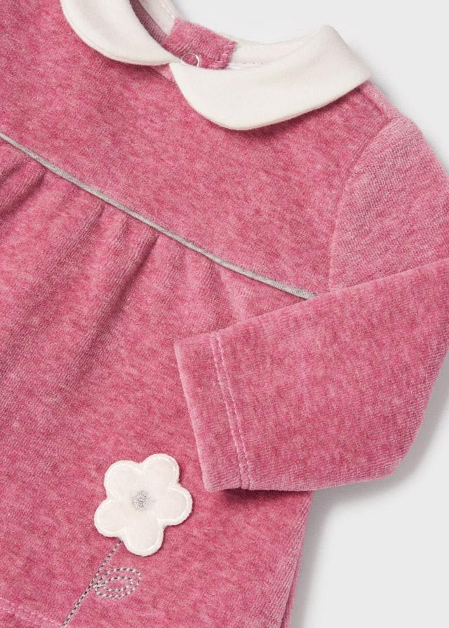 Conjunto de polainas para bebê com chapéu 2502 da Mayoral
