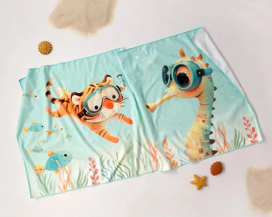 Toalla de playa microfibra Animalitos menta de Kiokids